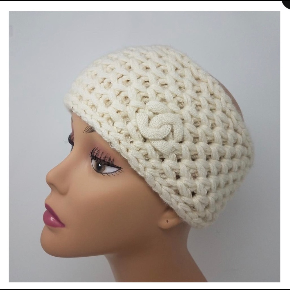 ISO Chanel knit CC headband.